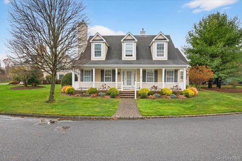 41 Golden Spruce Drive, Calverton, NY 11933 - MLS#: 939196