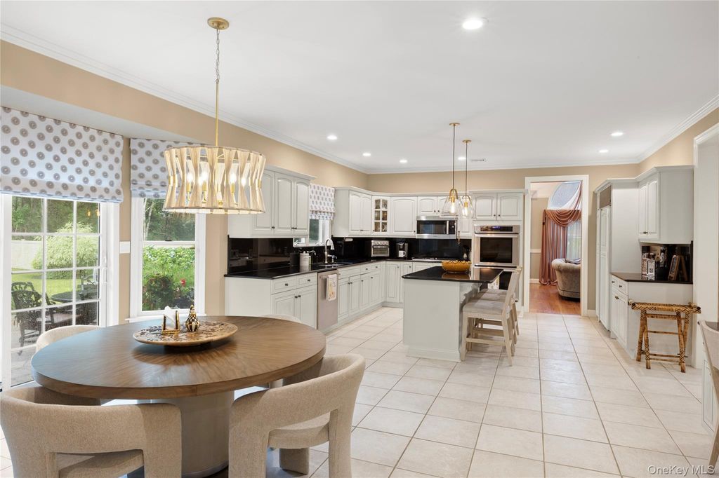 Photo of 56 Sage Hollow Court, Dix Hills, NY 11746 (MLS # 1030819)