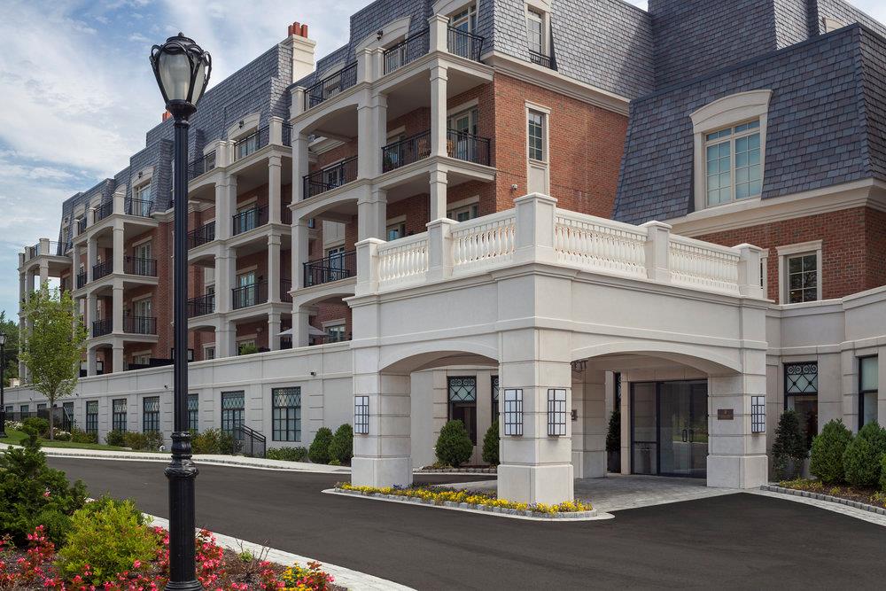6000 Royal Court 6207