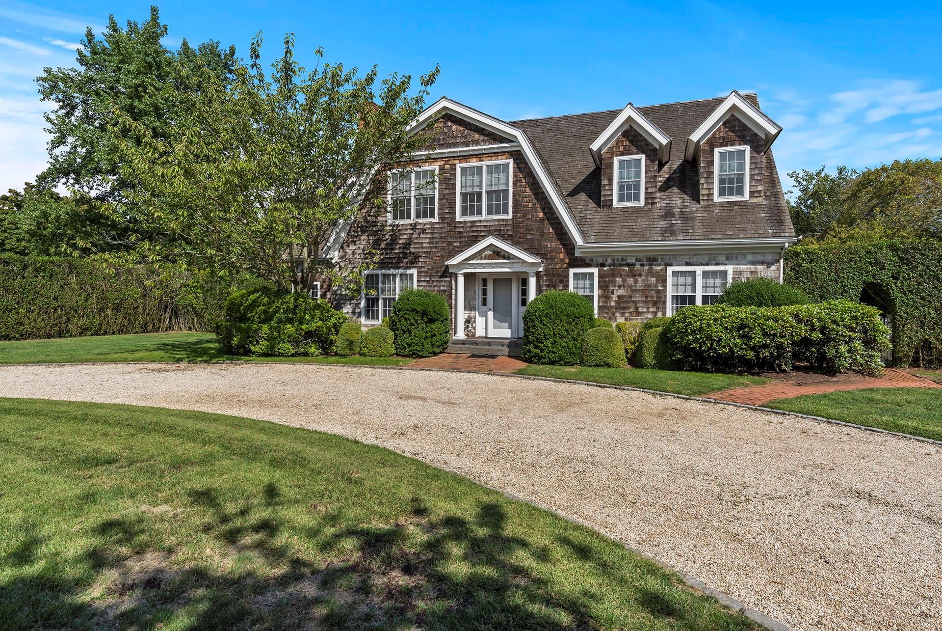 254 Captains Neck Lane, Southampton, New York image 33