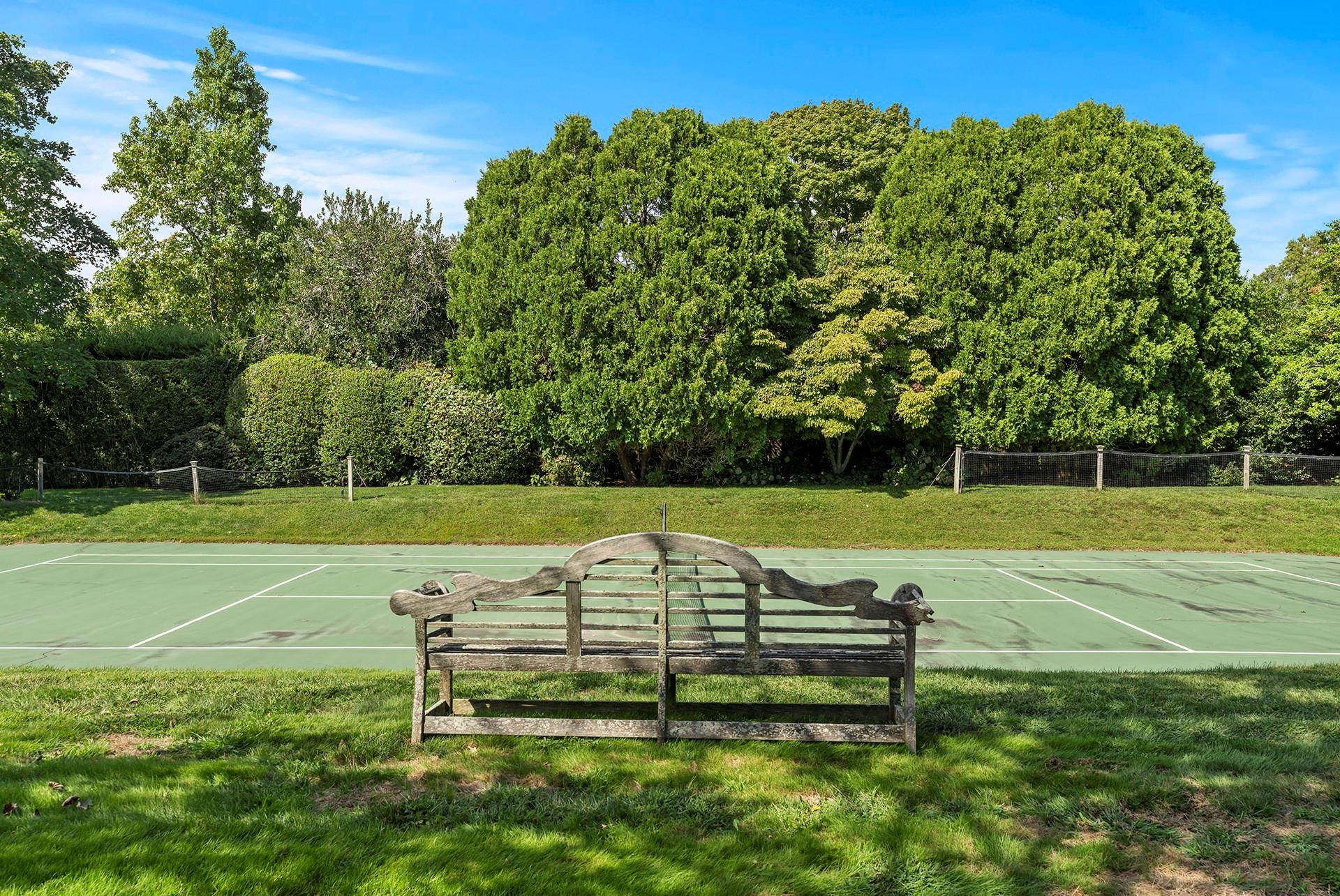 254 Captains Neck Lane, Southampton, New York image 24