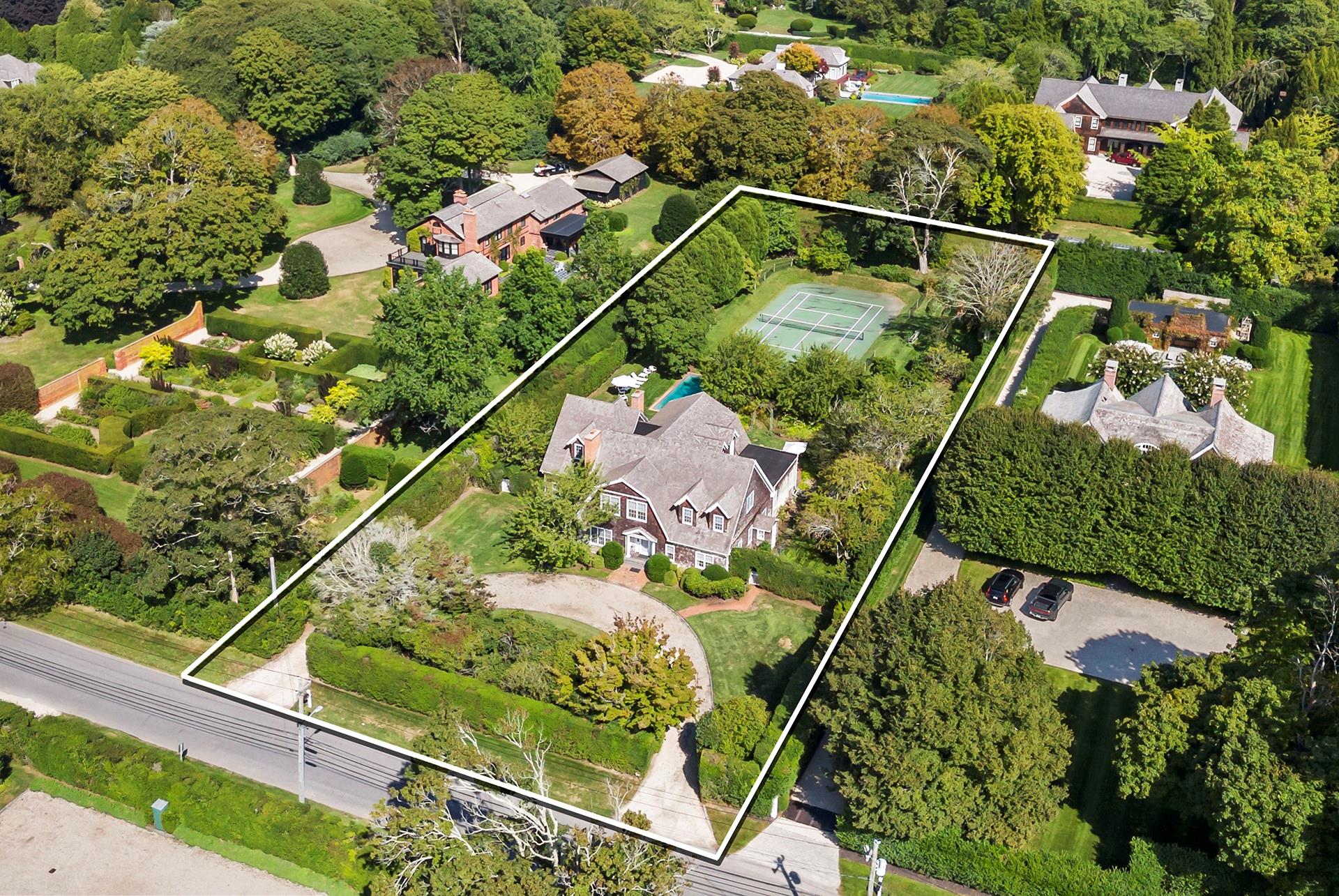 254 Captains Neck Lane, Southampton, New York image 1