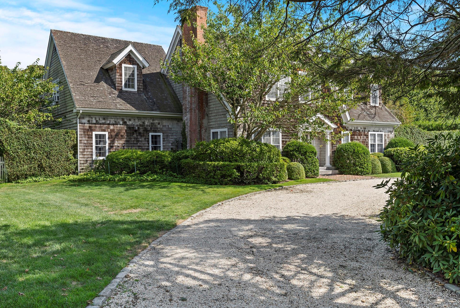 254 Captains Neck Lane, Southampton, New York image 31
