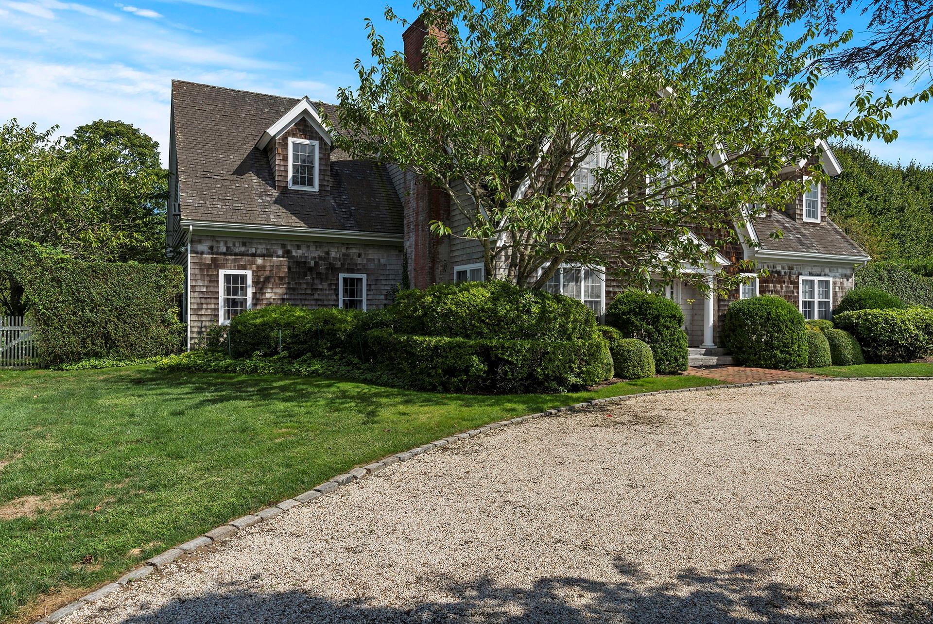 254 Captains Neck Lane, Southampton, New York image 28