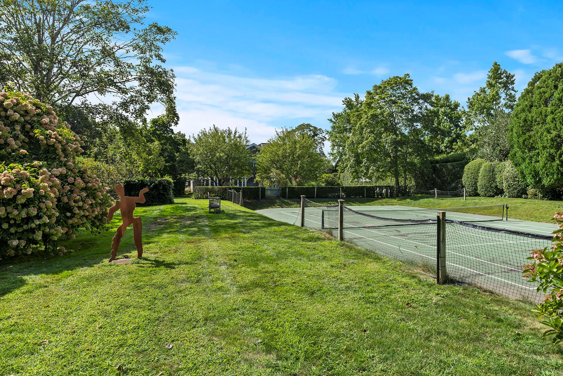 254 Captains Neck Lane, Southampton, New York image 23