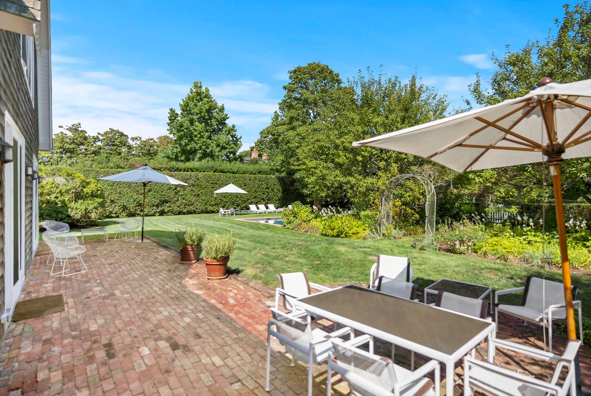254 Captains Neck Lane, Southampton, New York image 15