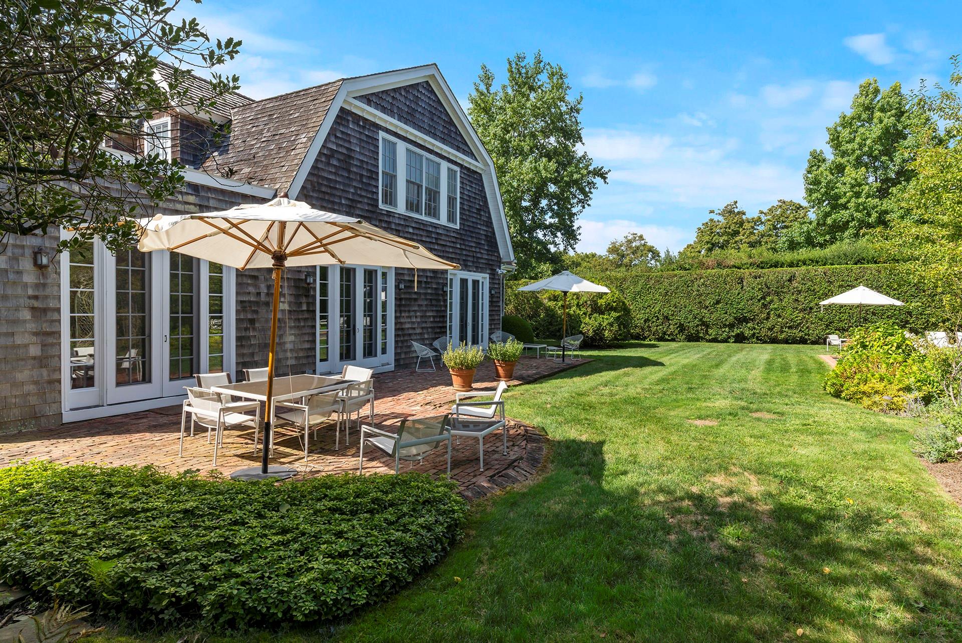 254 Captains Neck Lane, Southampton, New York image 14