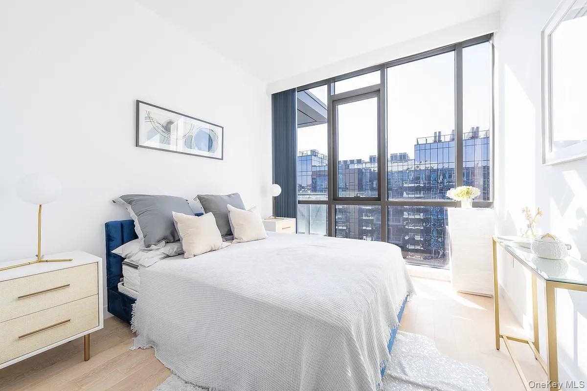 33-66 Farrington Street 15I
