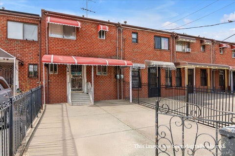 Homes For Sale - 264 Chester Street<br/> Brooklyn, NY 11212
