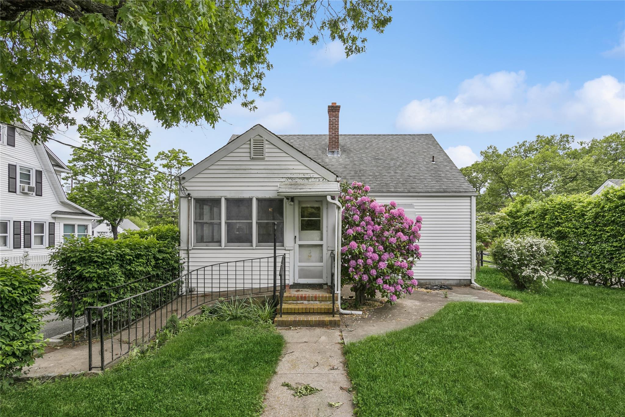 142 Woodhull Avenue, Riverhead, New York image 18