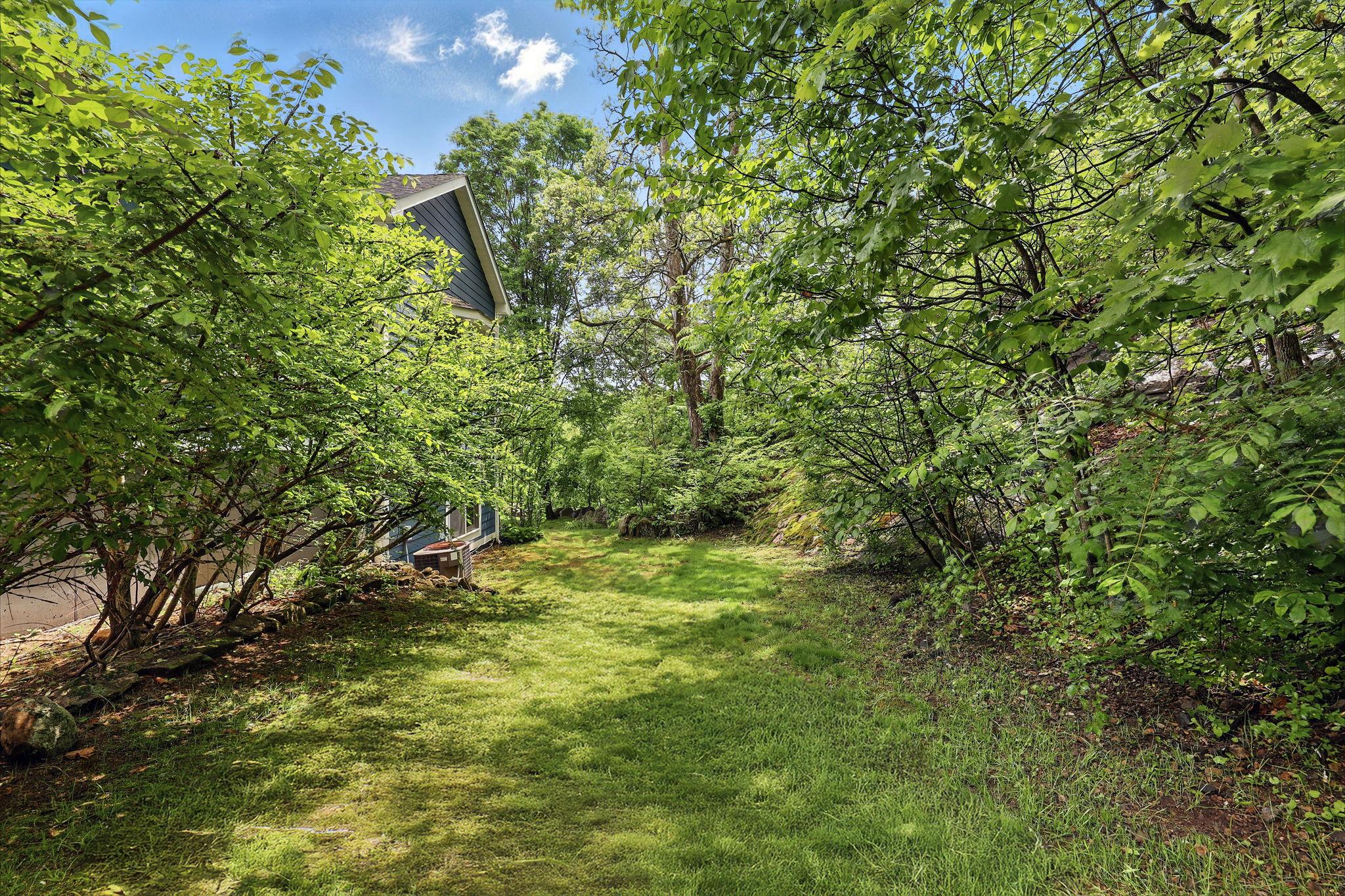 9 Saint Joans Place, Sloatsburg, New York image 41
