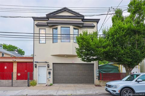 Multifamily For Sale - 14-11 114 Streets<br/> College Point, NY 11356