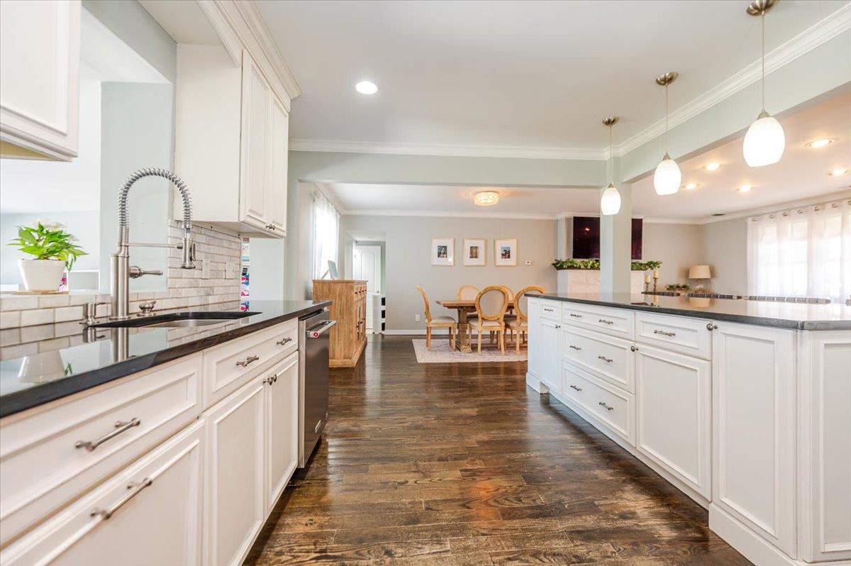 2814 River Avenue, Oceanside, New York image 3