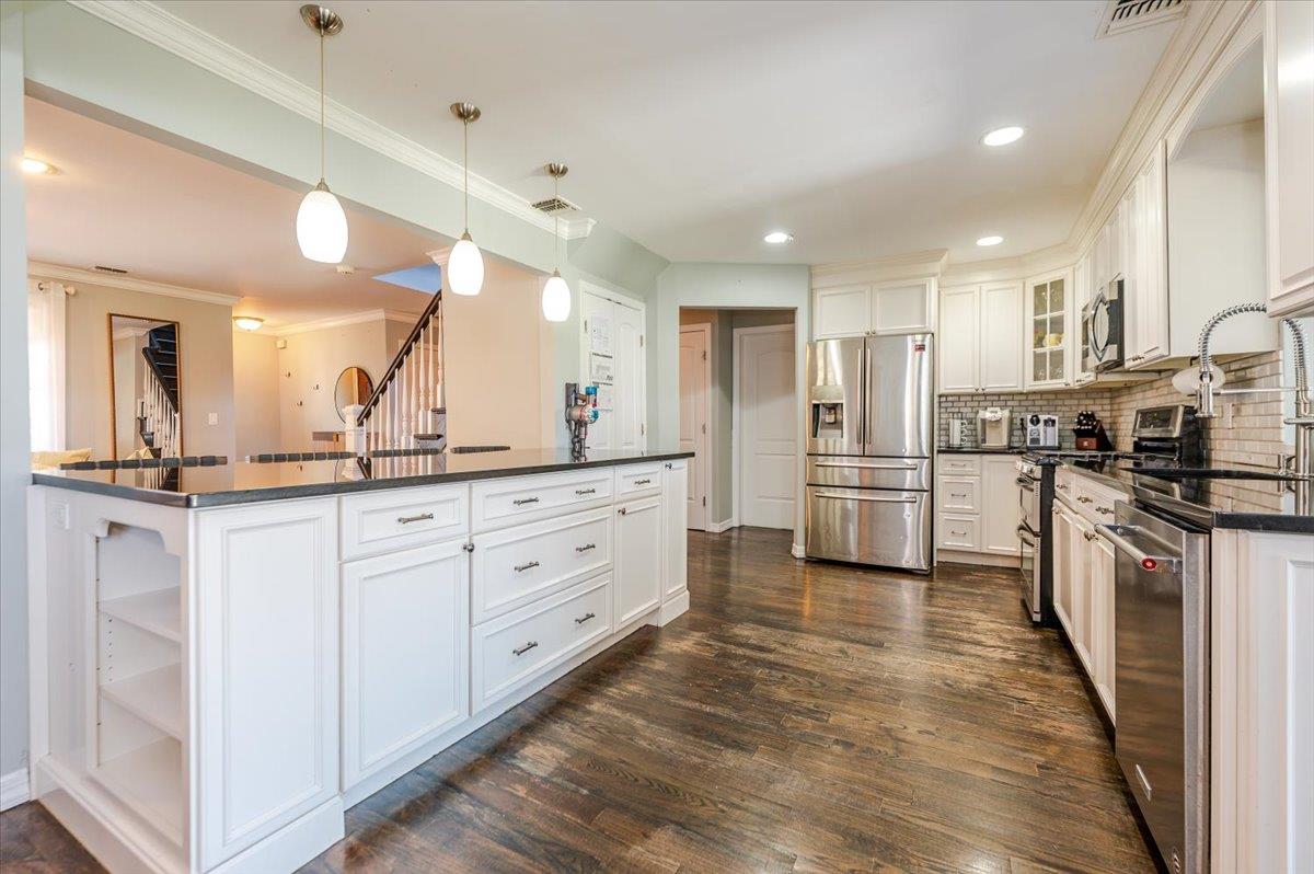 2814 River Avenue, Oceanside, New York image 1