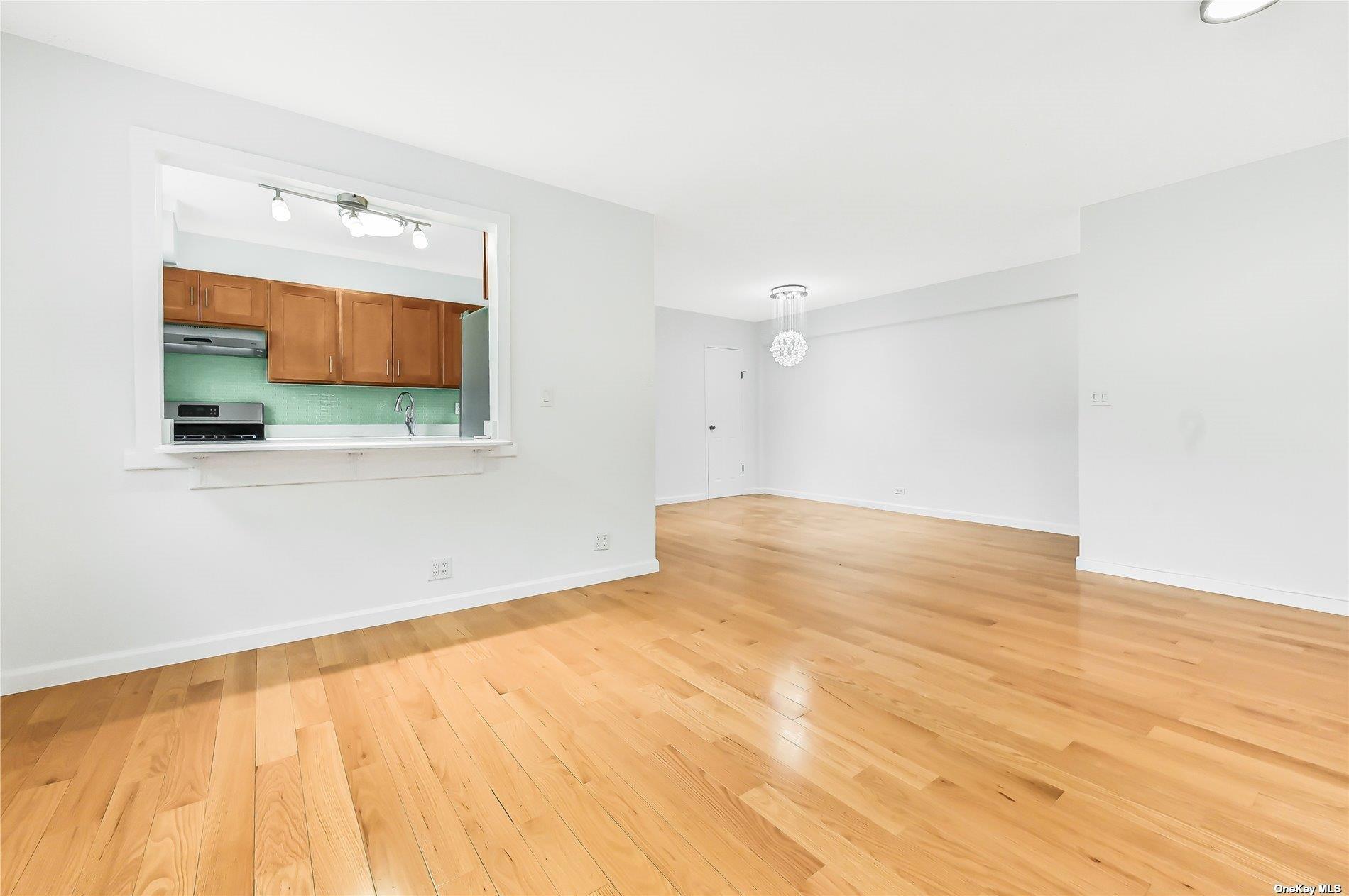 72-81 113th Street #5O, Forest Hills, New York image 5