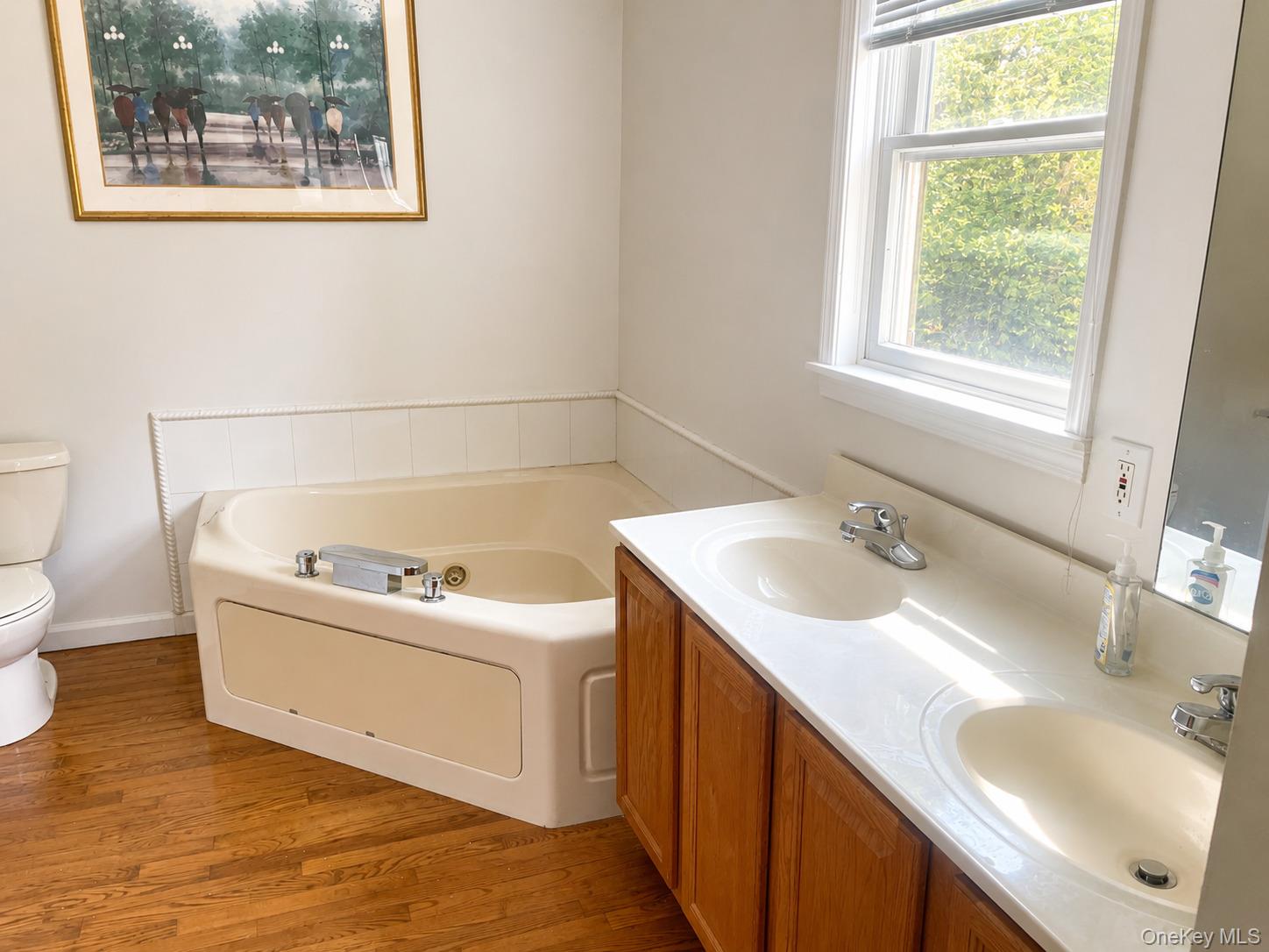 484 N Magee Street - Photo 4