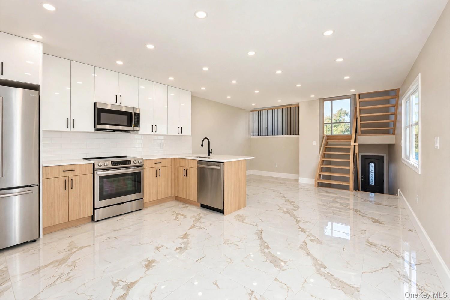 6 Amador Street