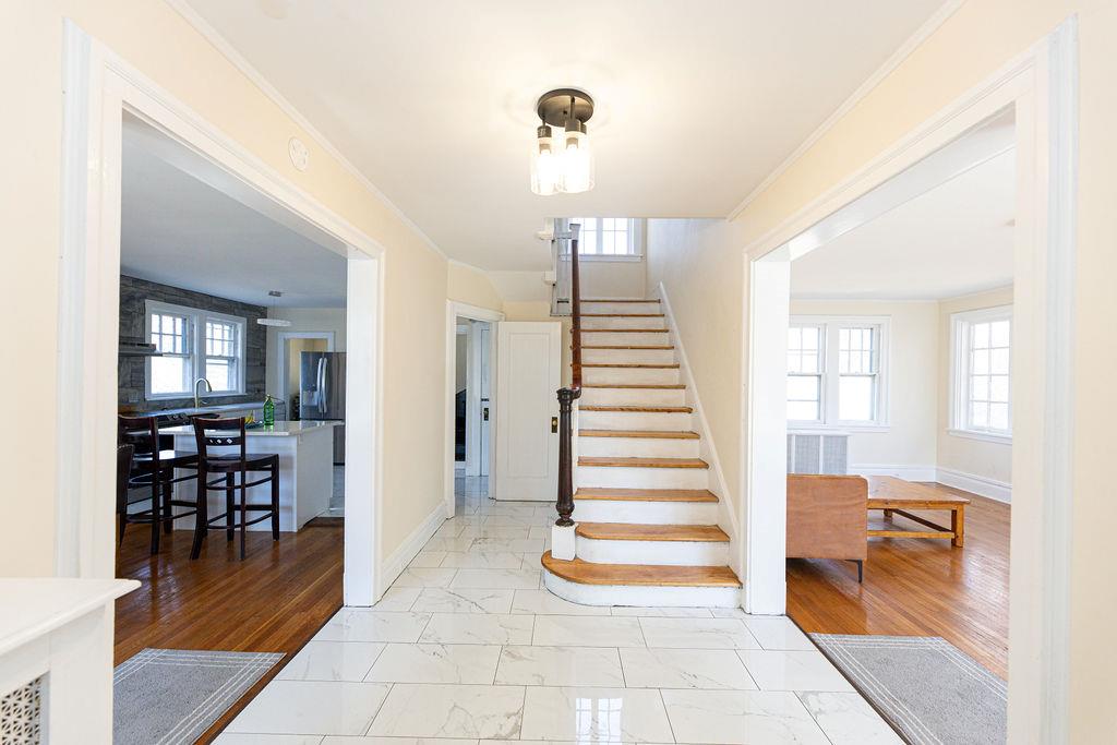 19 Bon Air Avenue, New Rochelle, New York image 2