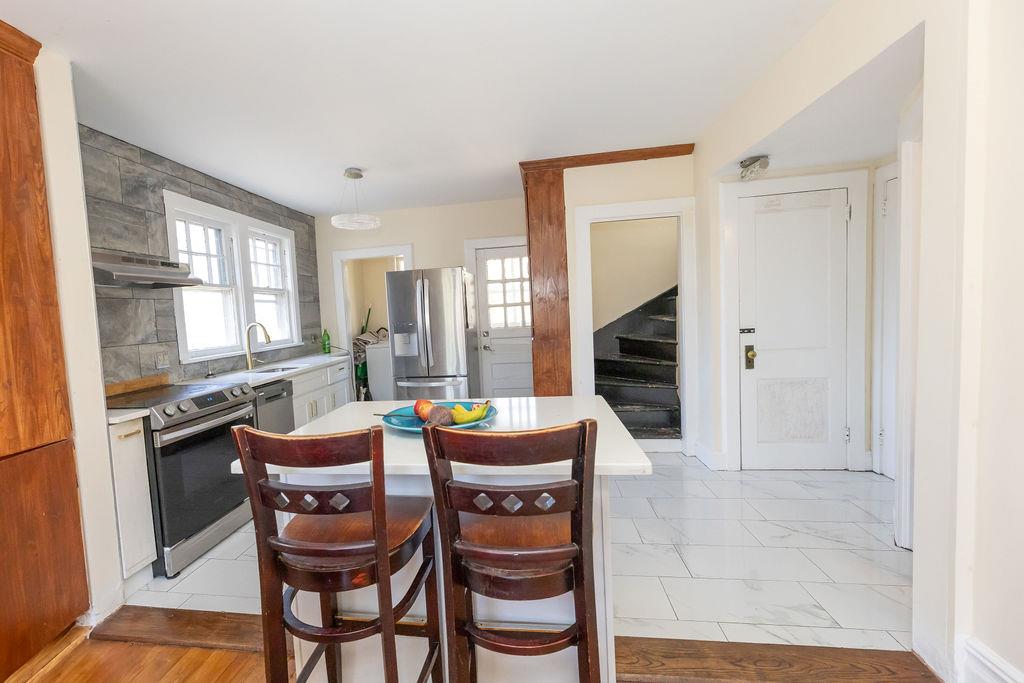 19 Bon Air Avenue, New Rochelle, New York image 15