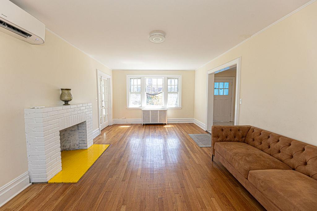 19 Bon Air Avenue, New Rochelle, New York image 4