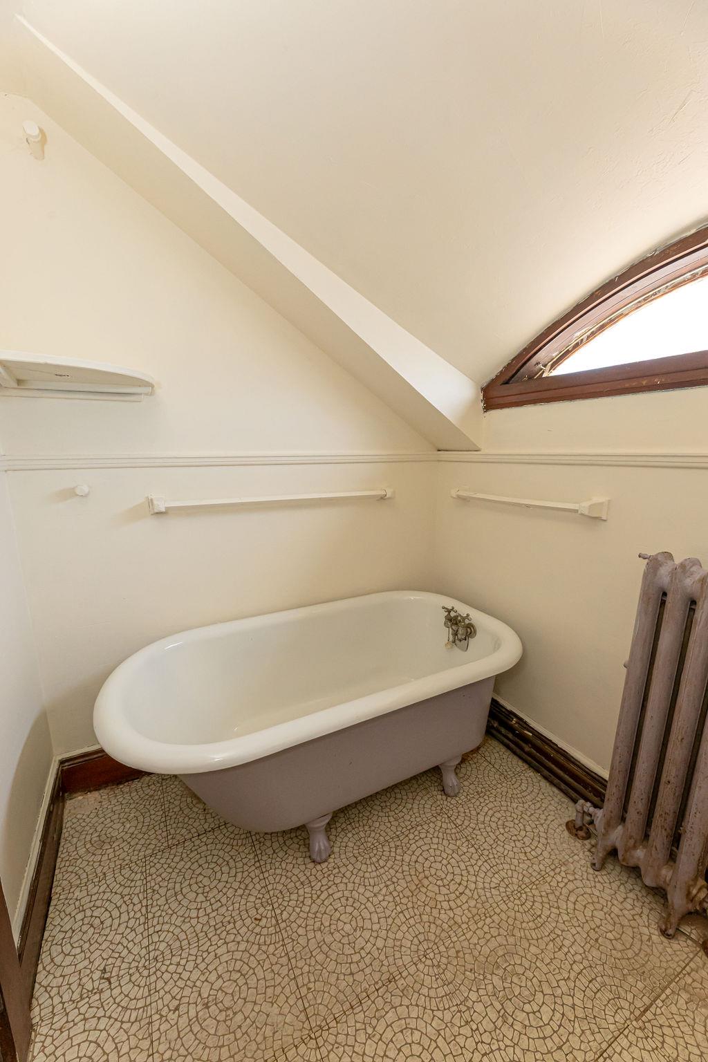 19 Bon Air Avenue, New Rochelle, New York image 34
