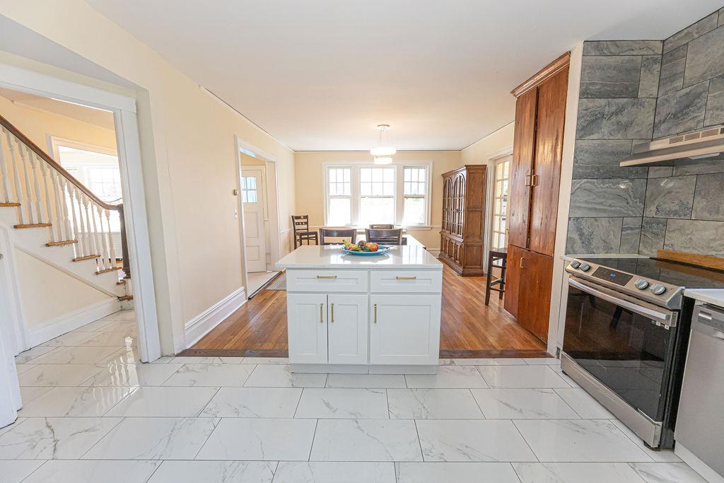 19 Bon Air Avenue, New Rochelle, New York image 14