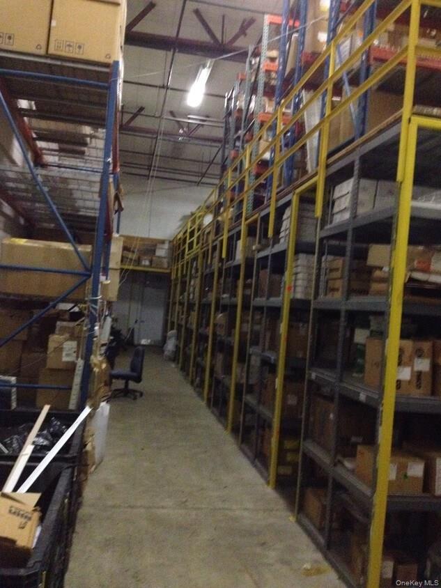 140 Old Saw Mill Riv Road