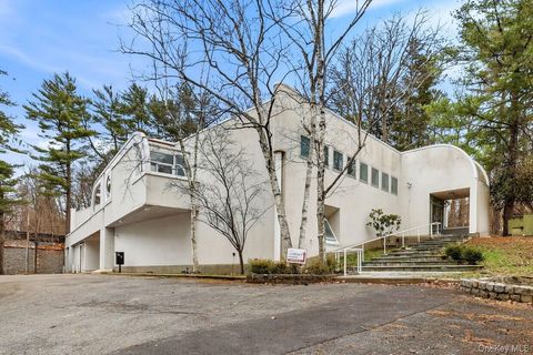 140 Old Saw Mill Riv Road Hawthorne NY 10532