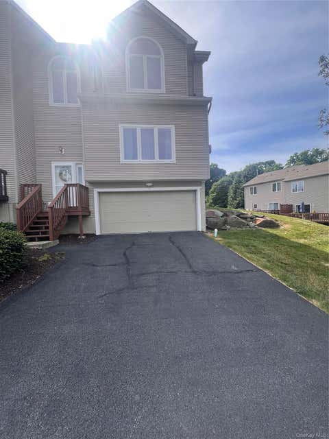 Condo For Sale - 10 Rockridge Drive<br/> Highland Mills, NY 10930