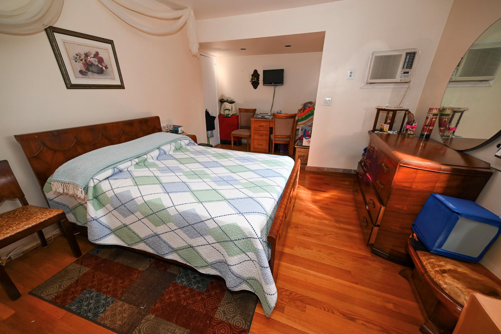 960 Holly Court, Franklin Square, New York image 11