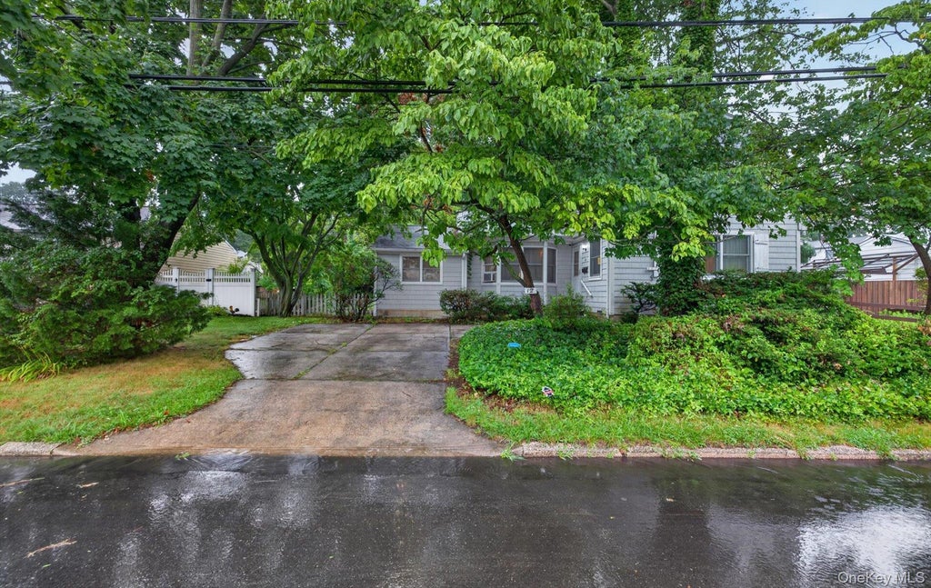 Photo of 12 West Haven Drive DR, East Northport, NY 11731 (MLS # 1023371)