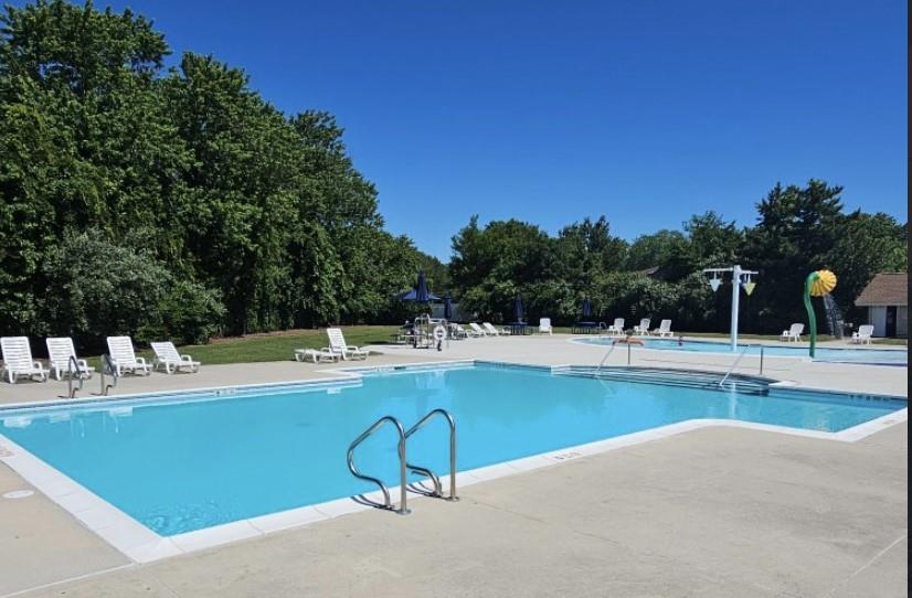 51 Pointe Circle #51, Coram, New York image 8