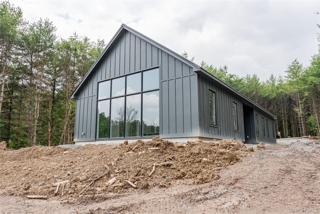 Photo of 720 Upper Cherrytown Road, Kerhonkson, NY 12446 (MLS # 987480)