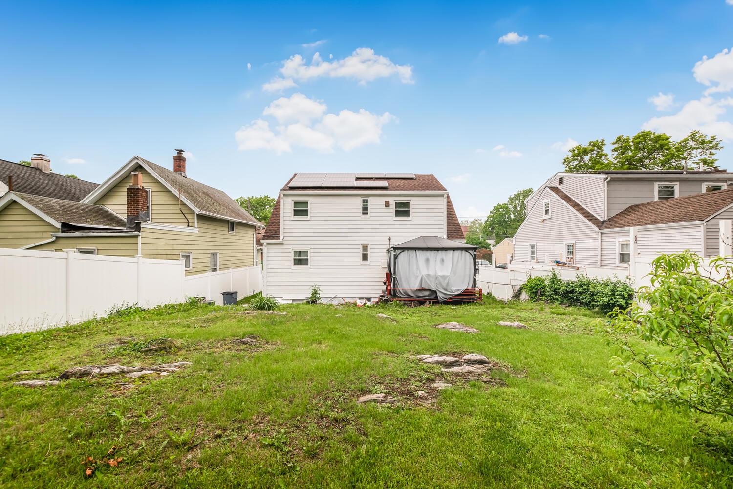 58 Ridgewood Avenue, Yonkers, New York image 17