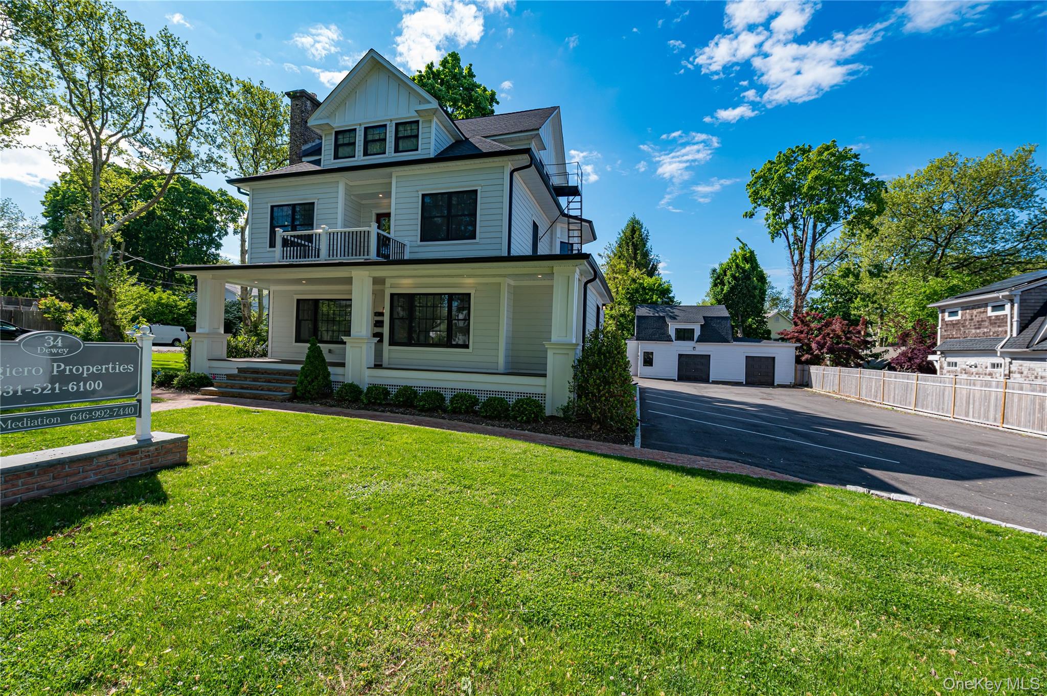 34 Dewey Street