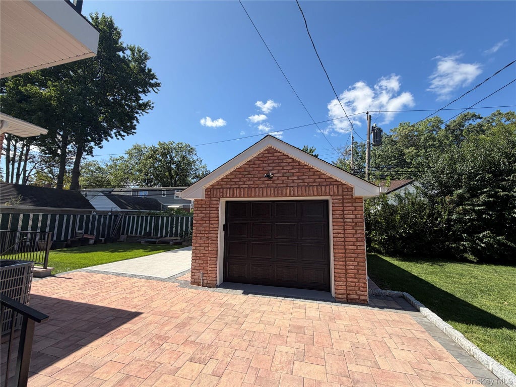 Photo of 1519 New Hyde Park Drive, New Hyde Park, NY 11040 (MLS # 1050517)
