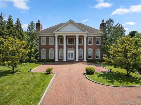 12 Patri Court Dix Hills NY 11746