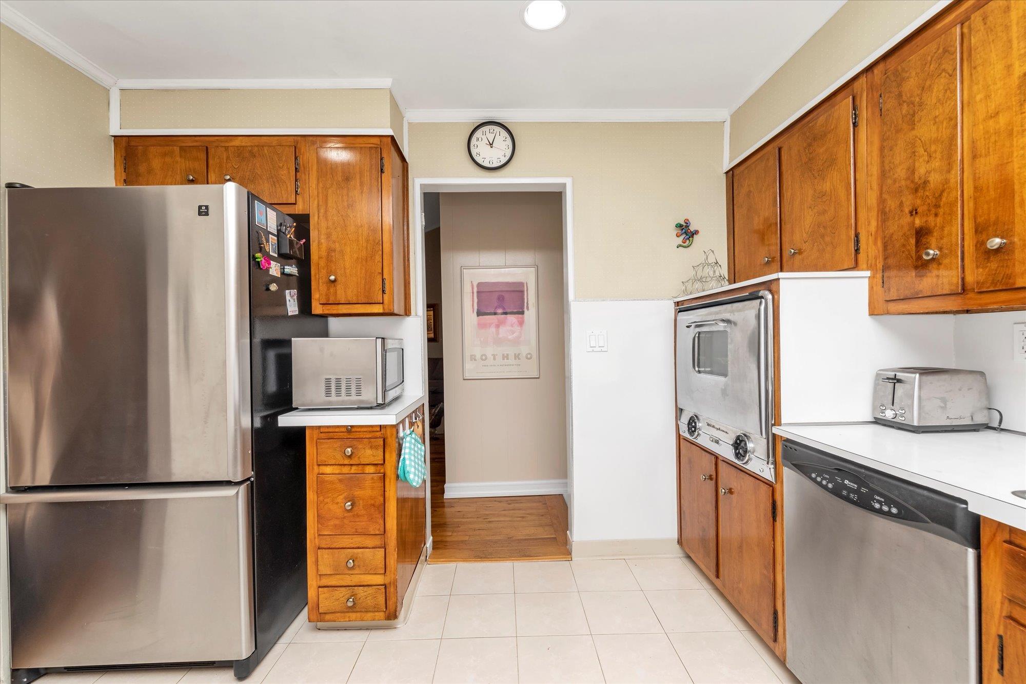 1067 Ida Place, Bellmore, New York image 8