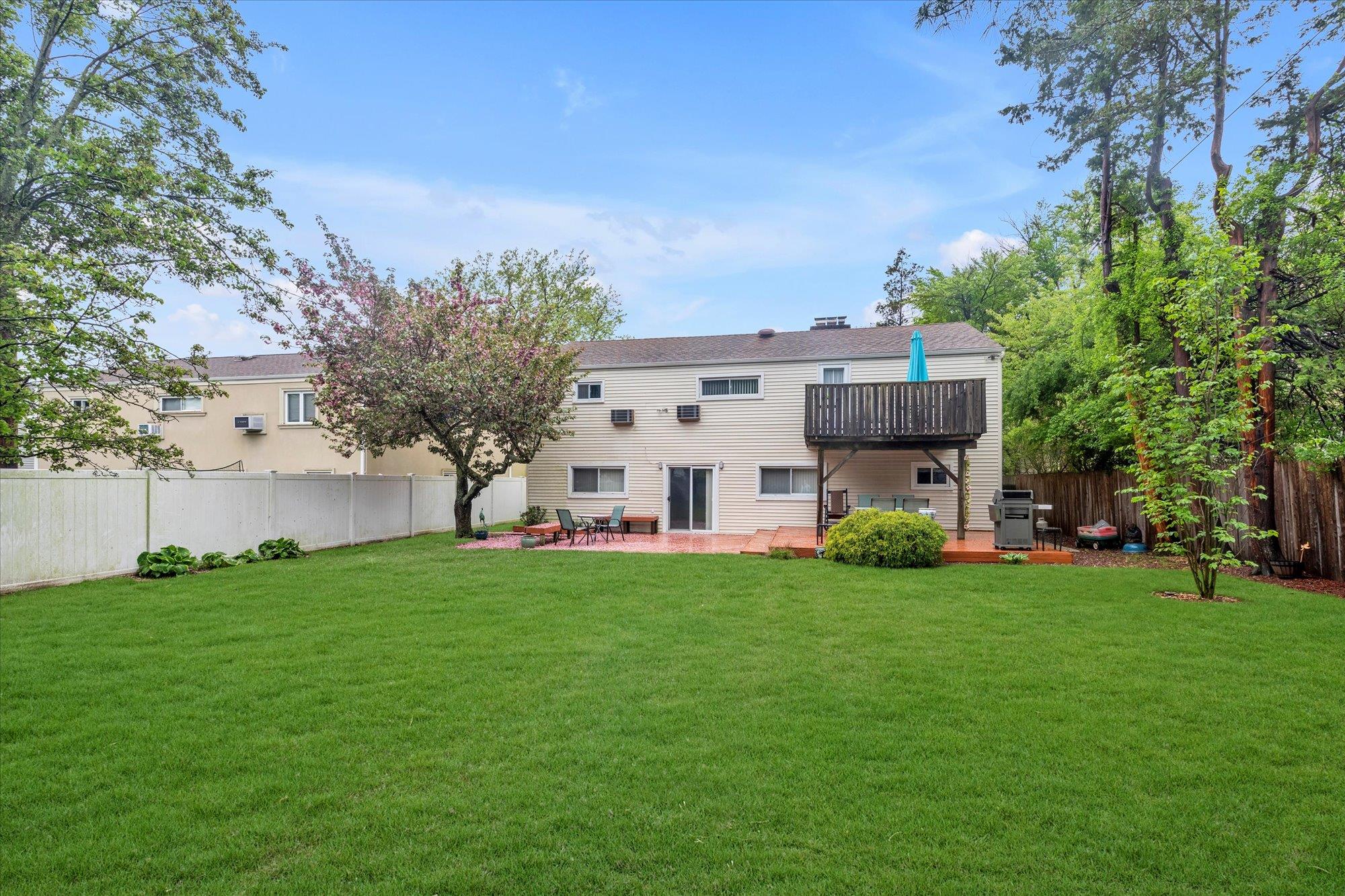 1067 Ida Place, Bellmore, New York image 23