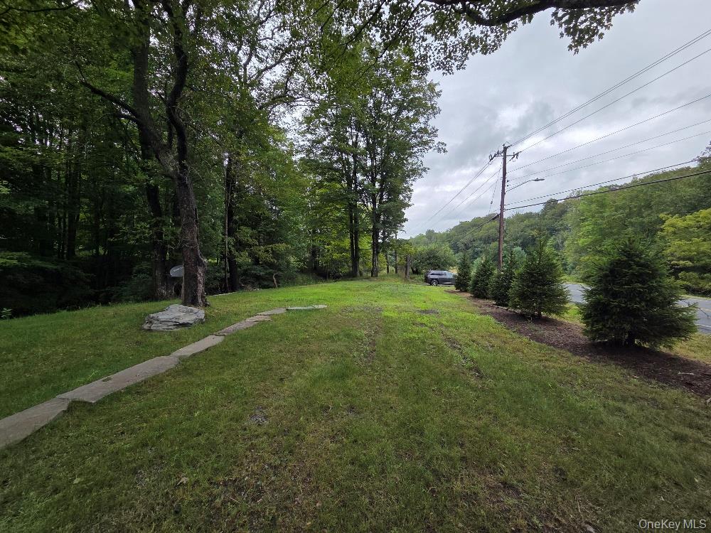 11 Spring Glen Road