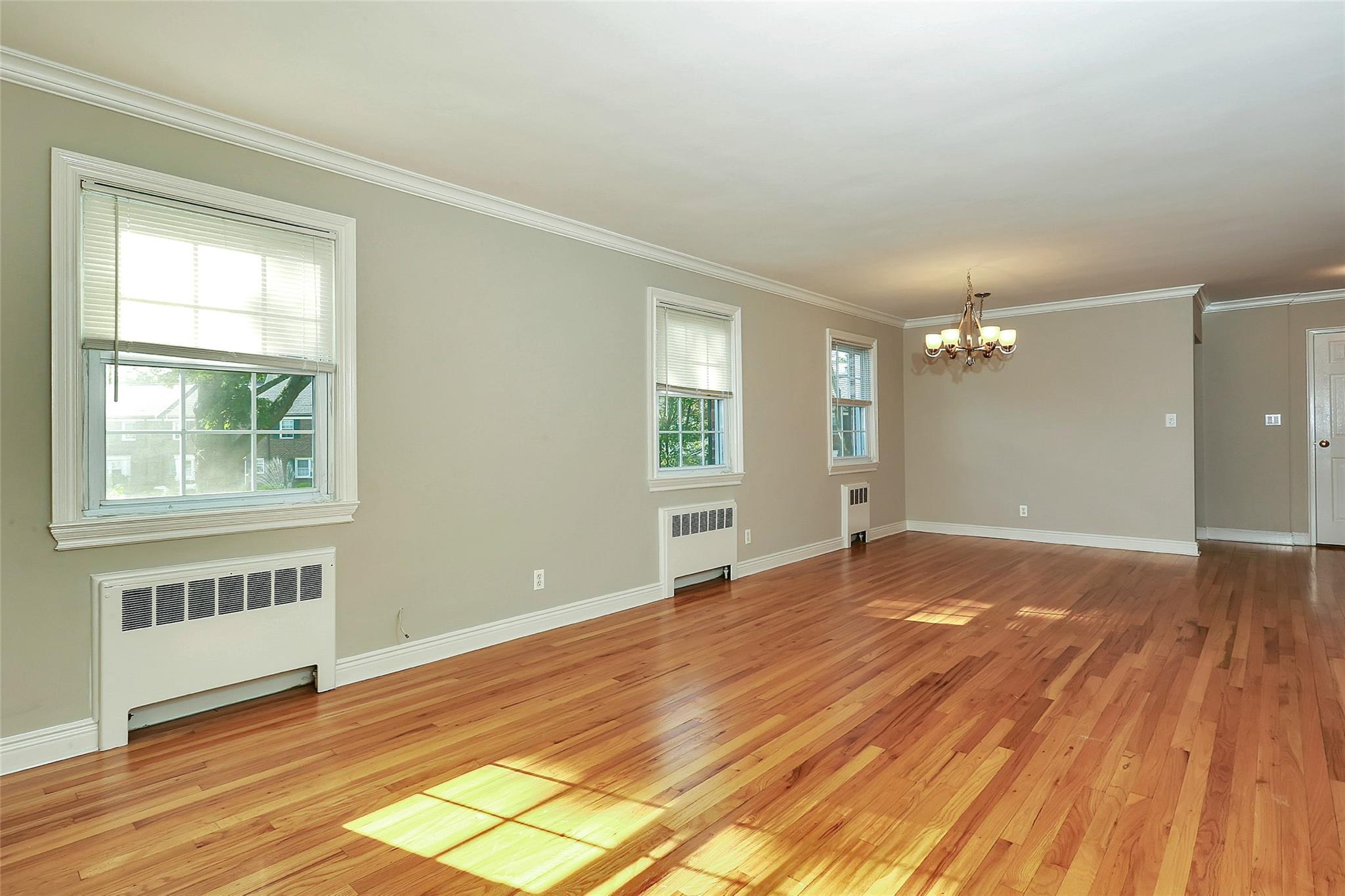119 Robins Road #119, New Rochelle, New York image 7
