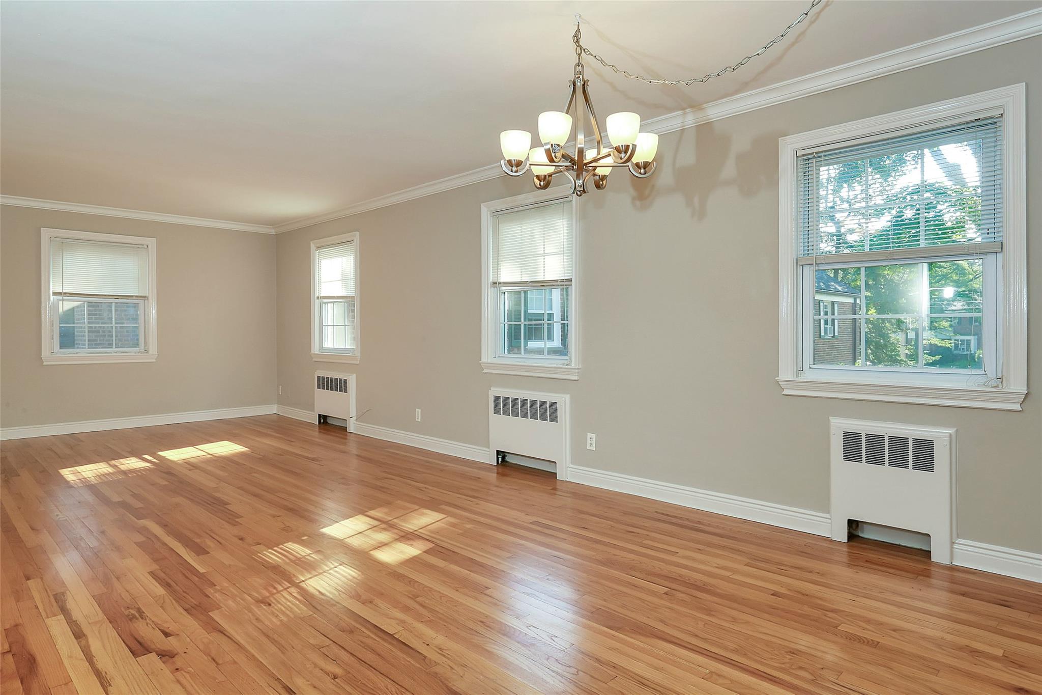 119 Robins Road #119, New Rochelle, New York image 6