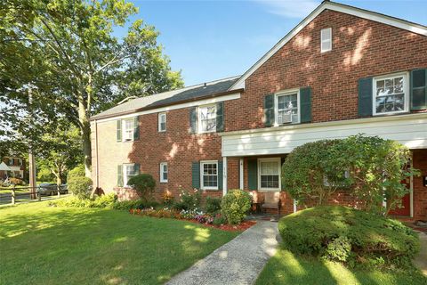 119 Robins Road 119 New Rochelle NY 10801