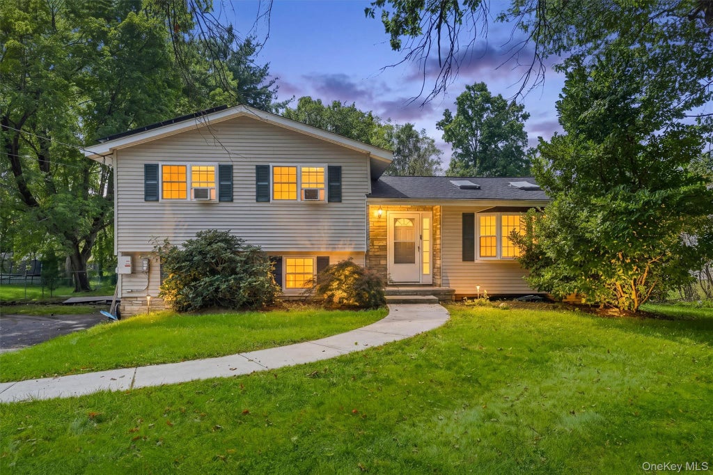 Photo of 115 E Main Street, Washingtonville, NY 10992 (MLS # 1050484)