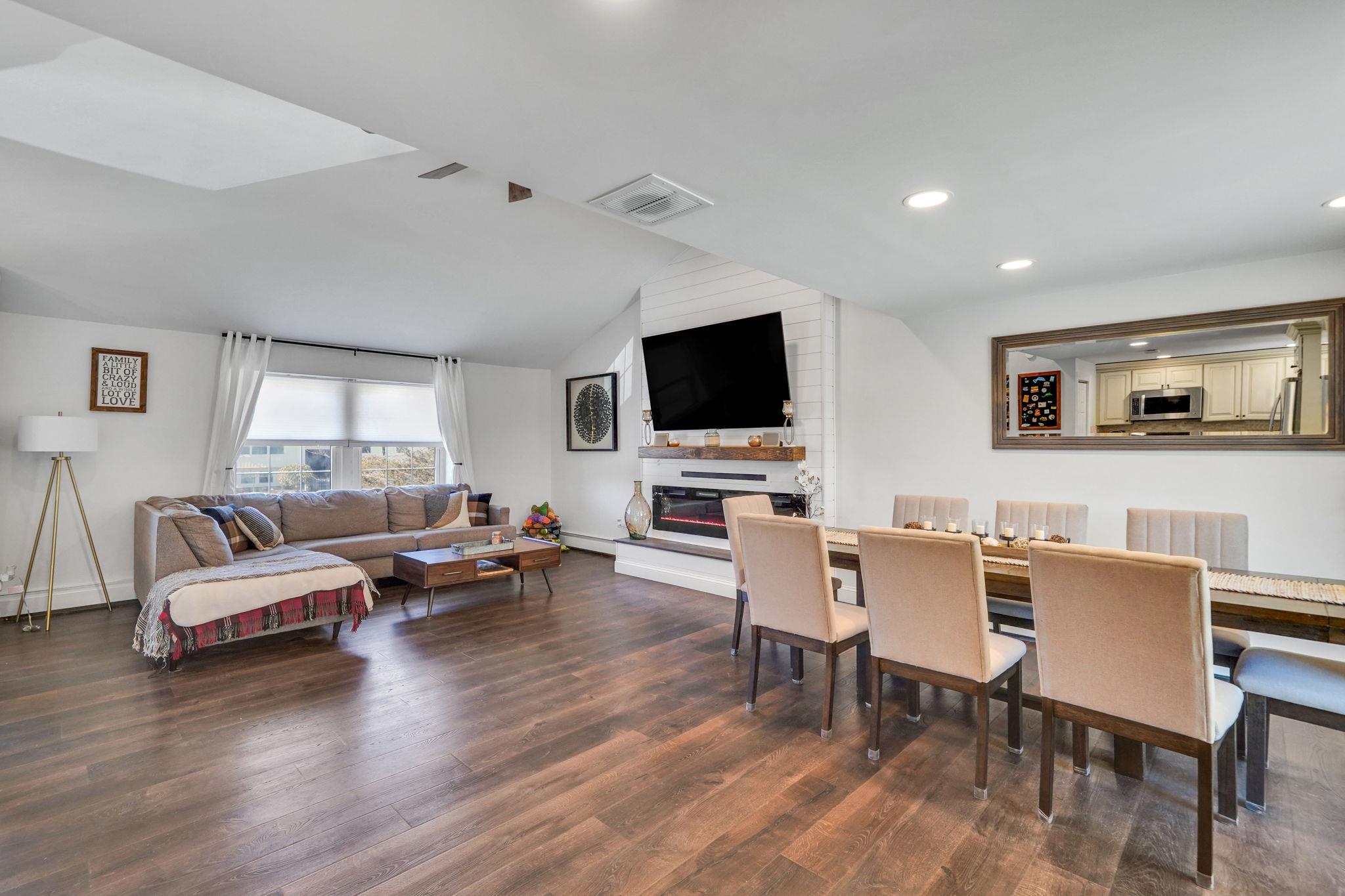 9 Sandy Hollow Lane, Ridge, New York image 6