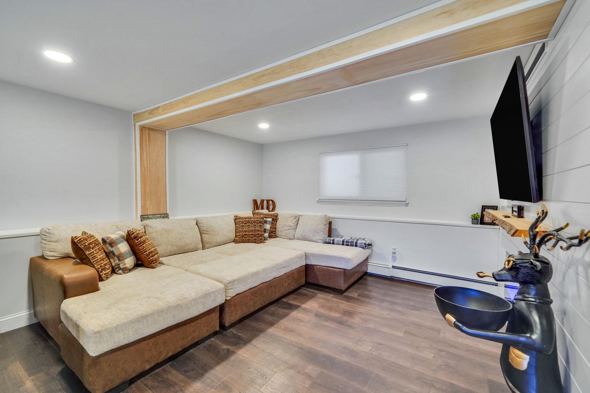 9 Sandy Hollow Lane, Ridge, New York image 20