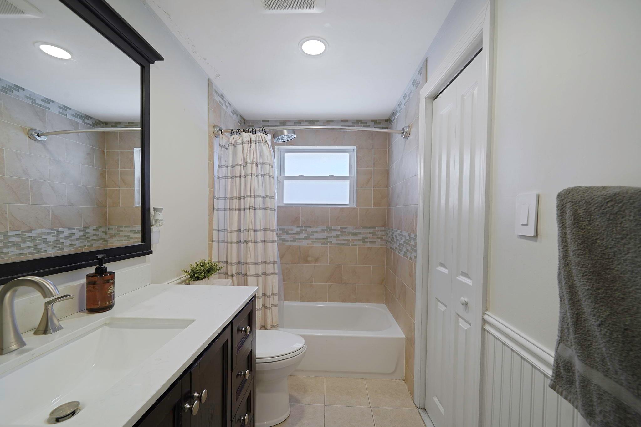 9 Sandy Hollow Lane, Ridge, New York image 17