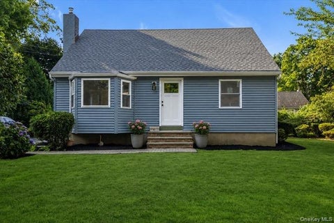 Homes For Rent - 10 Stratton Dr<br/> Huntington Station, NY 11746