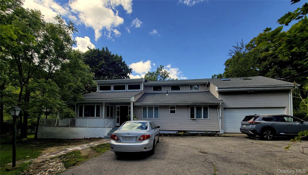 Photo of 3255 Chelsey Street, Mohegan Lake, NY 10547 (MLS # 1050002)