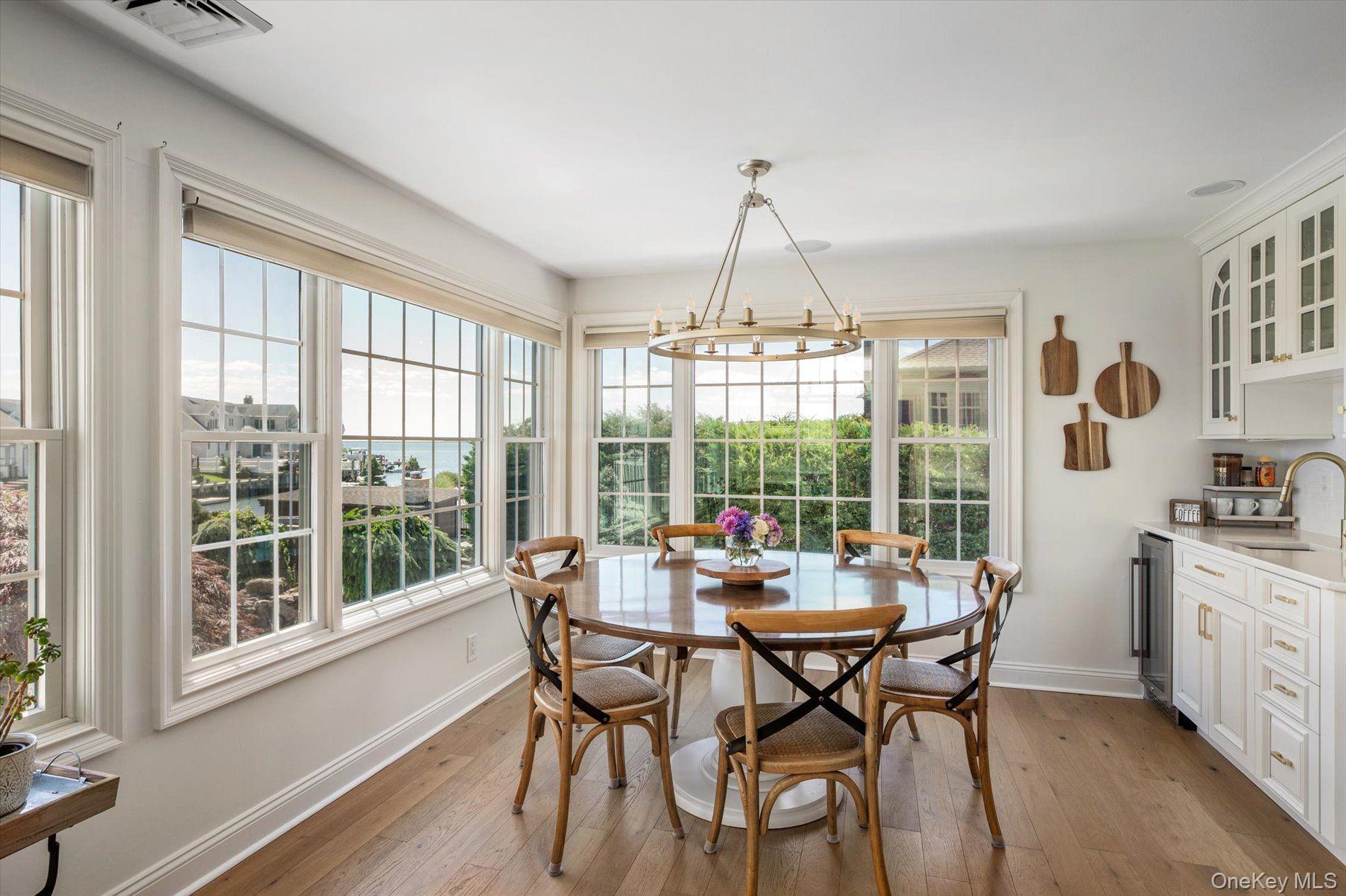 280 Bay Drive